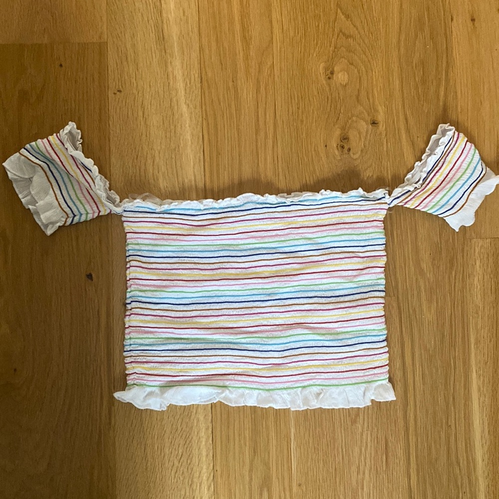 Cute crop top off shoulder